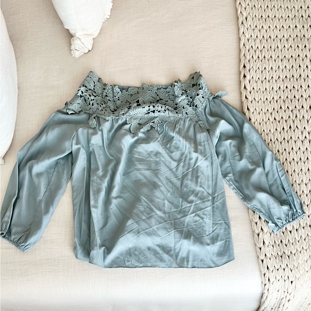 Elegant Lace Trim Off-Shoulder Top - Blue